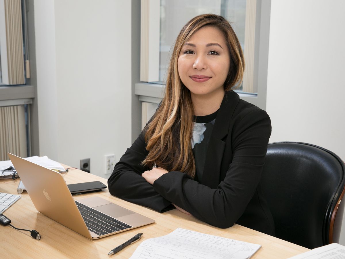 Assistant Professor Elaine Hsiao chosen for .5 million Ben Barres Early Career Acceleration Award: Featured in UCLA Newsroom